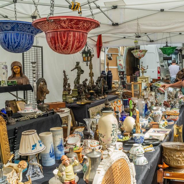 Antique stand at the Braderie de Lille
