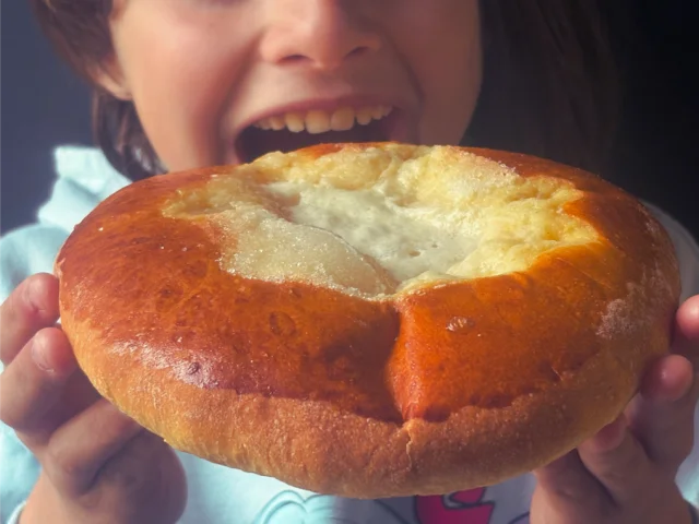 Madeleine A. Sugar Pie O2 Seccotine Medium