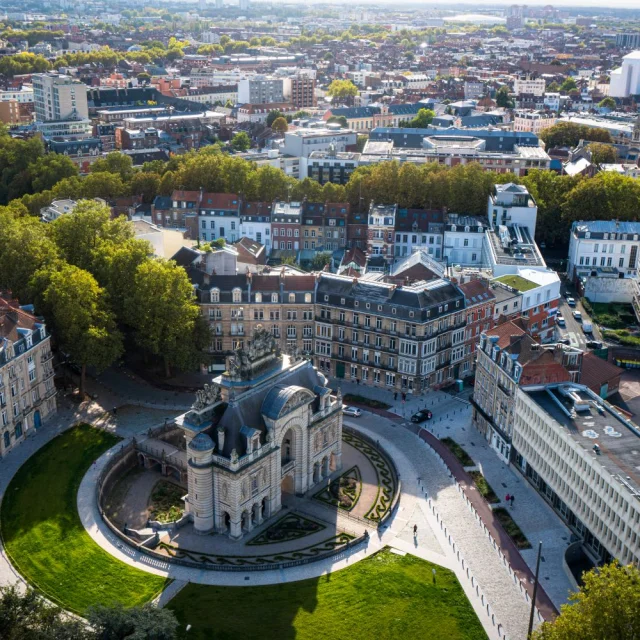 View of the Porte De Paris Belfry @lille Tourisme